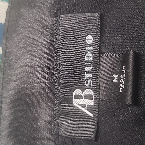 AB Studio Top Fully Lined Sheer Overlay  M - Picture 3 of 5